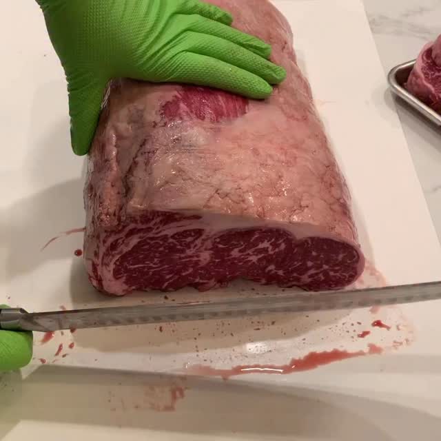 Six years ago and this one still hits different.

Slicing into a stunning Snake River Farms American Wagyu full ribeye roll, cutting thick two-inch steaks, firing them up at my buddy @lanetaylor65 ‘s place, and serving them to a few Green Bay Packers. An unreal night, incredible company, and one unforgettable cook. 

Still thinking about that first slice.

#ThatGrillerGuy #AmericanWagyu #TeamSRF #thesrfexperience #SnakeRiverFarms #WagyuBeef #Ribeye #LiveFireCooking #GrillMemories #CraftedOverCoals #SteakNight #ThrowbackCook #GrillingLife #FoodMemories #WisconsinGriller #SteakLovers #MeatSlicing #LegendaryCook